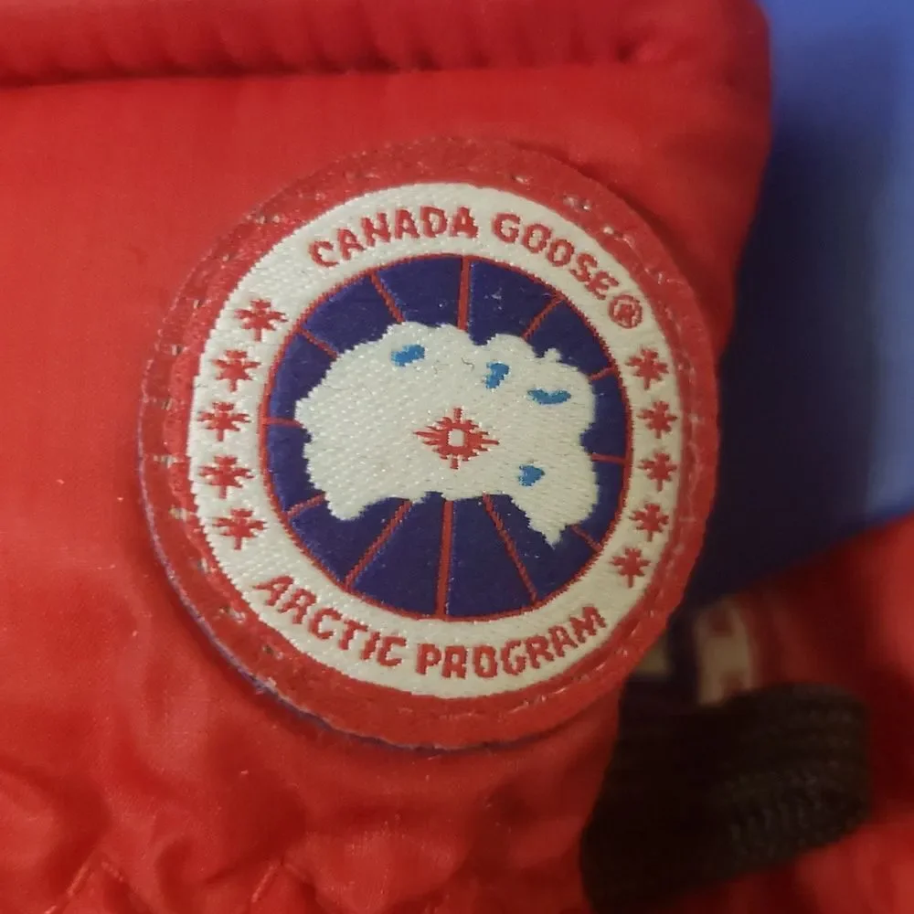 Canada Goose Red Kids Winter Down Ski Mittens Size Small NEW